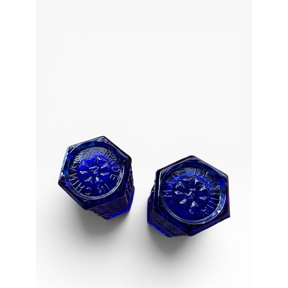 Vintage Cobalt Blue 4" Glass Hexagonal Salt Pepper Shakers Silver Metal Caps - Picture 5 of 7